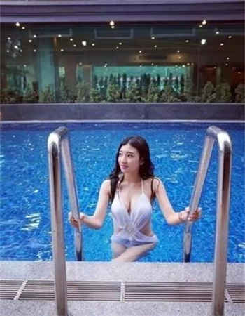 赵丽颖昆仑酒店照片
