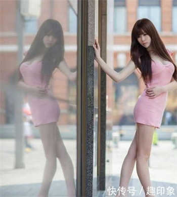 阿猴女友夜市捞金鱼
