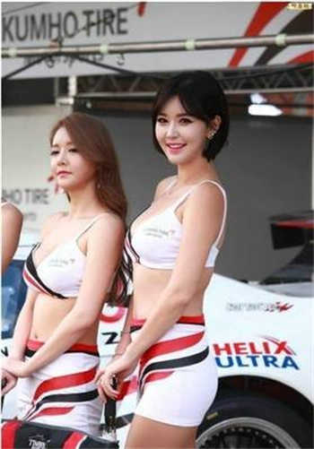 美味的沙发客房服务3