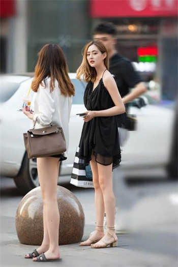 全帝国都在跪求我复生