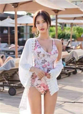 抖音壁纸最近很火的图片