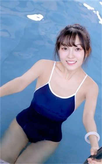 年轻漂亮的董事长如如影视
