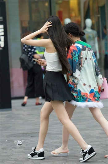 捷哥qingweiyingjie