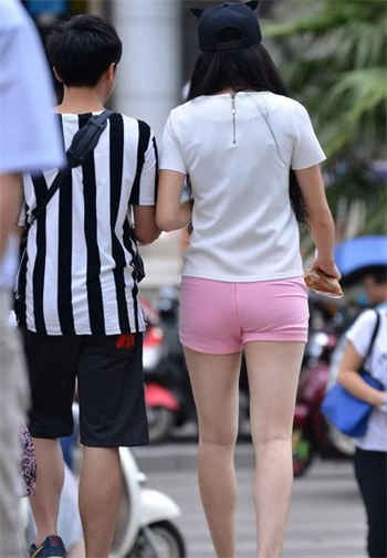 虎牙珂珂长什么样