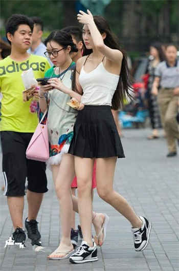 附近约一泡