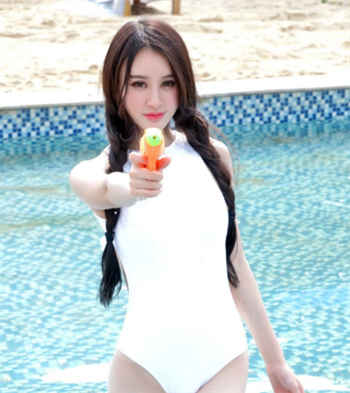 侄女的新年惊喜女主
