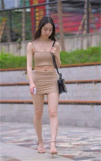 没钱交房租出买自己身体