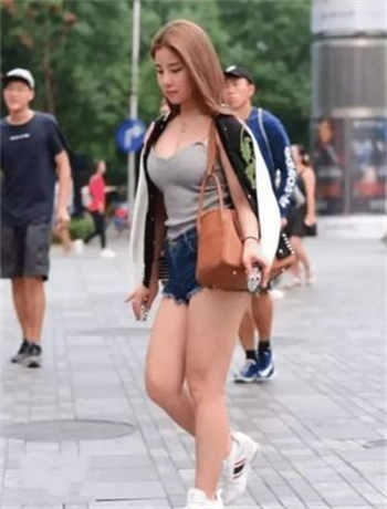 一个树精漫画
