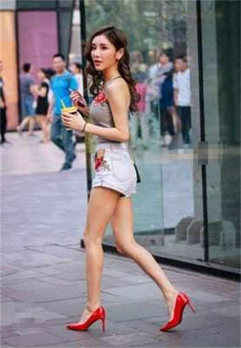 秘密的课外辅助2女主是谁