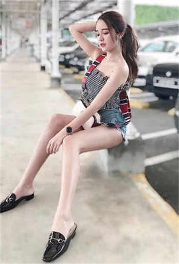 拉屎拉在床里尴尬