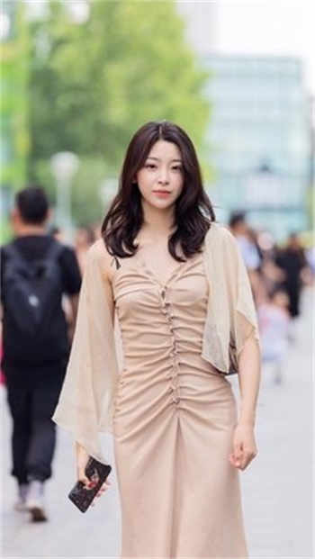 张天爱瑜伽裤三角形
