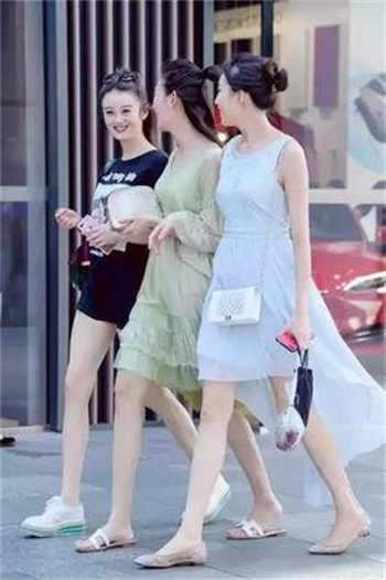 抖音一直穿牛仔裤女人