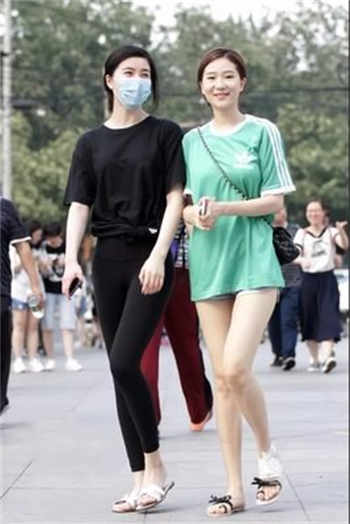 alexagrace黑白配