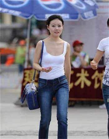 家属姐妹的娇声第1集
